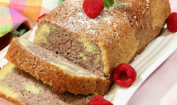 raspberry-loaf-cake