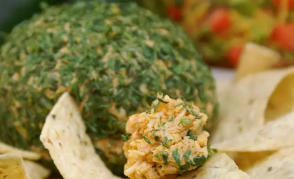 tailgating-spicy-taco-cheese-ball