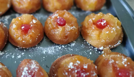 pineapple-upside-down-cupcakes