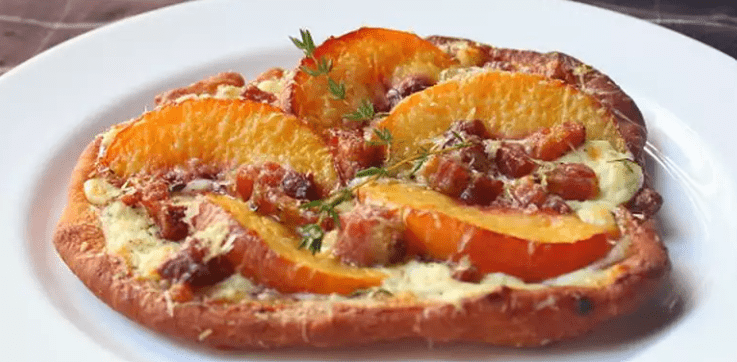 fried-peach-and-pancetta-pizza